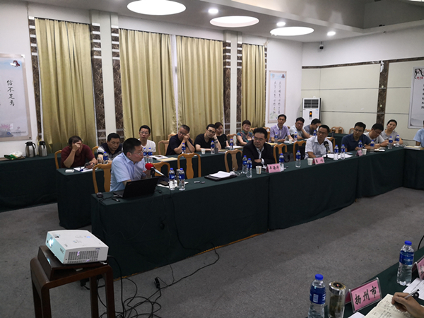 省血防所召開2019年上半年血吸蟲病防治工作總結暨防急感工作會議